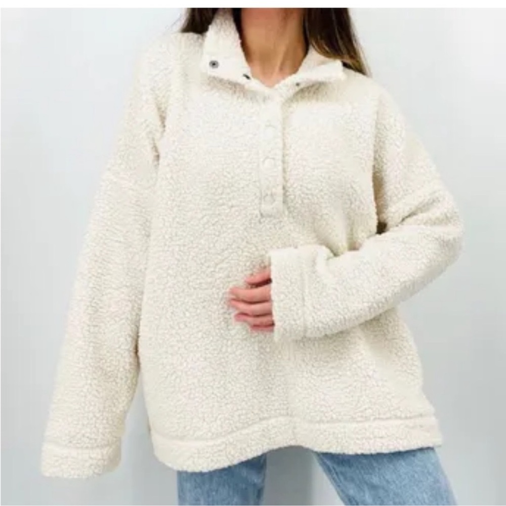 AERIE Ivory Cloud Sherpa Oversized Sweater Super Soft Cozy size Medium